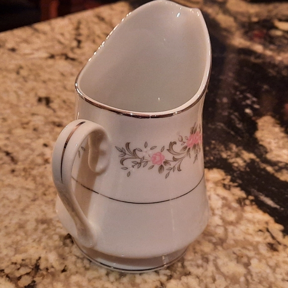 Premiere Fine China Rose Garden Creamer - Picture 4 of 6
